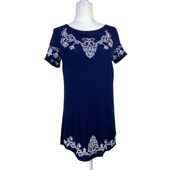 Lulu’s Navy Blue Dress Women’s Size S White Embroidery Lined Mini Short Sleeve - Picture 2 of 13
